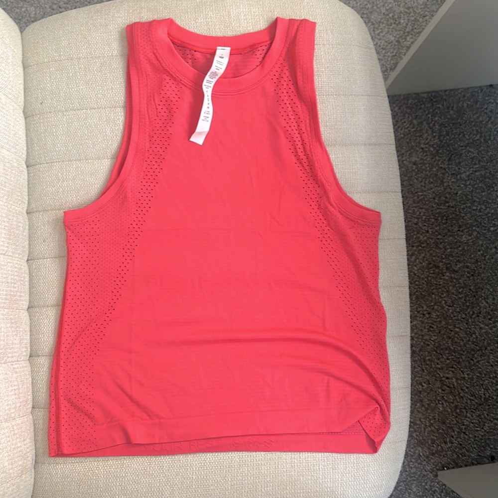 lululemon train to be tank